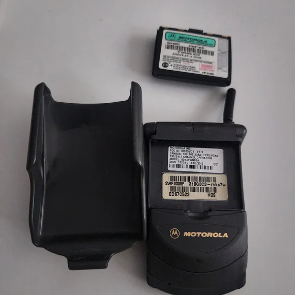 Rare Collectors Motorola Startac 80231 Analog Flip Cell Star Tac Phone